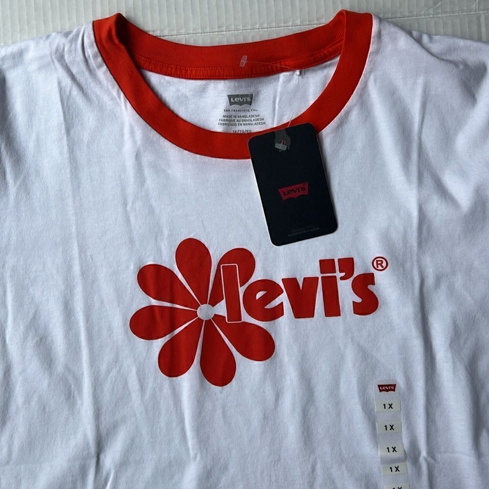 Levi’s Jodie T- Shirt in White & Red - Picture 3 of 8
